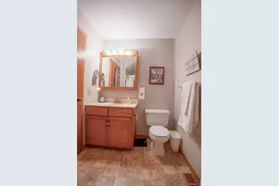 110 NE 1st Avenue NE #11, New London, MN 56273 - Photo 18