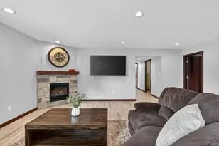 481 Manor Garden Ln NW, Rochester, MN 55901 - Photo 22