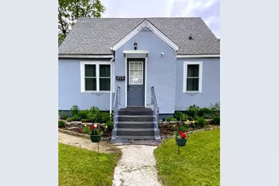 215 3rd Street NW, Wadena, MN 56482 - Photo 2