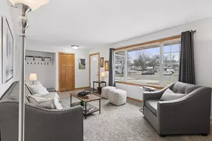 9016 66th Ave N, Brooklyn Park, MN 55428 - Photo 6