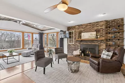 9016 66th Avenue N, Brooklyn Park, MN 55428 - Photo 8