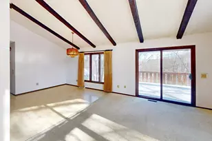 27015 Flintwood Cir, Wyoming, MN 55092 - Photo 4