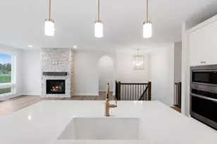 1296 Bispen St, Hudson, WI 54016 - Photo 6