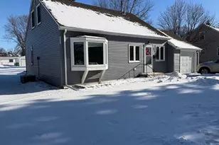 322 7th St S, Breckenridge, MN 56520 - Photo 2