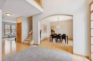 7406 Moccasin Trail, Chanhassen, MN 55317 - Photo 4