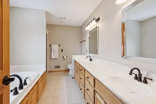 7406 Moccasin Trail, Chanhassen, MN 55317 - Photo 30