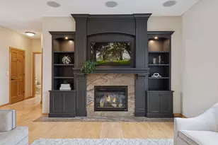 7406 Moccasin Trail, Chanhassen, MN 55317 - Photo 20