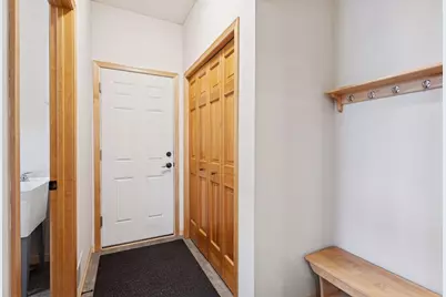 7406 Moccasin Trail, Chanhassen, MN 55317 - Photo 24