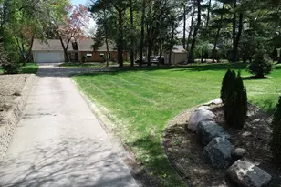809 Bradford Ave, Champlin, MN 55316 - Photo 4