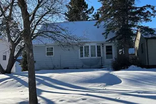 617 NE 10th Ave, Grand Rapids, MN 55744 - Photo 2