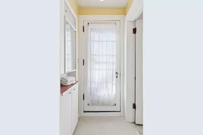 2260 Sargent Avenue, Saint Paul, MN 55105 - Photo 24