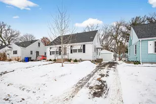 1144 Flandrau St, Saint Paul, MN 55106 - Photo 2