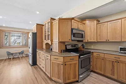 18224 23rd Avenue N, Plymouth, MN 55447 - Photo 12