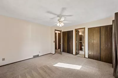 7102 Annapolis Lane N, Maple Grove, MN 55311 - Photo 24