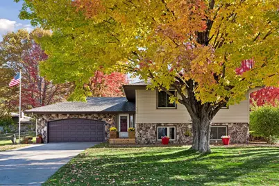 7102 Annapolis Lane N, Maple Grove, MN 55311 - Photo 2