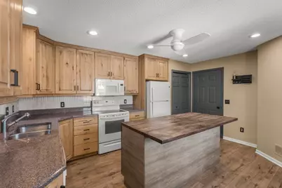 8870 Peep Oday Trail, Eden Prairie, MN 55347 - Photo 4