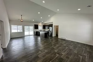 921 NW 9th St, Perham, MN 56573 - Photo 12