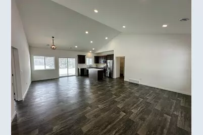 921 NW 9th Street, Perham, MN 56573 - Photo 10