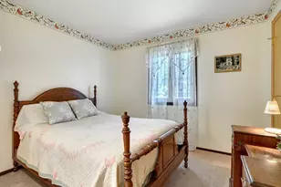 608 Grospoint Ave N, Oakdale, MN 55128 - Photo 10