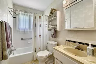 608 Grospoint Ave N, Oakdale, MN 55128 - Photo 12