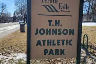 404 N Vine St, Fergus Falls, MN 56537 - Photo 8