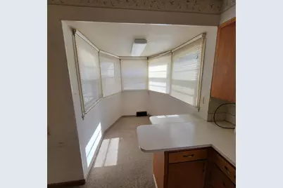 404 N Vine Street, Fergus Falls, MN 56537 - Photo 10