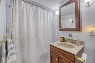 2506 Meridian Dr, Golden Valley, MN 55422 - Photo 10