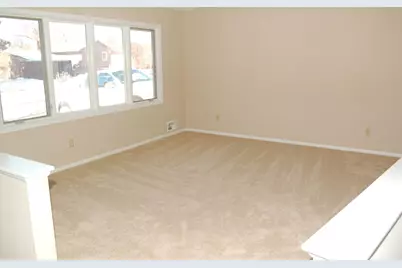 7740 Hampshire Avenue N, Brooklyn Park, MN 55445 - Photo 2