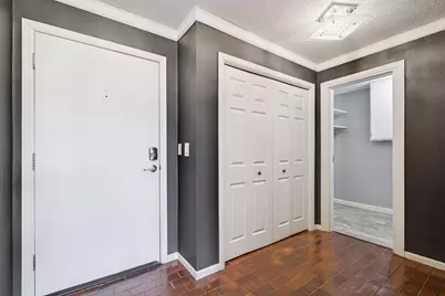 6075 Lincoln Drive #305, Edina, MN 55436 - Photo 8