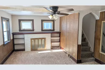 1009 4th Avenue NE, Austin, MN 55912 - Photo 2
