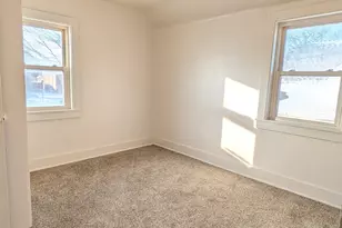 1009 4th Ave NE, Austin, MN 55912 - Photo 8