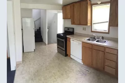 409 E 6th Street, Duluth, MN 55805 - Photo 8