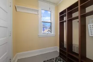 937 Laurel Ave, Saint Paul, MN 55104 - Photo 12