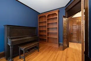 937 Laurel Ave, Saint Paul, MN 55104 - Photo 14