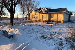 54040 810th St, Jackson, MN 56143 - Photo 1