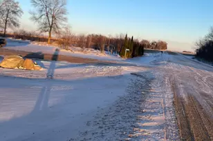 54040 810th St, Jackson, MN 56143 - Photo 4