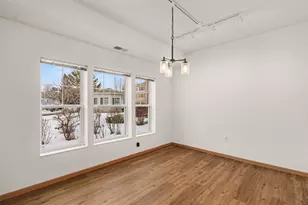 935 Ferndale St N, Maplewood, MN 55119 - Photo 8