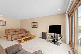 14160 Heritage Ct, Apple Valley, MN 55124 - Photo 8