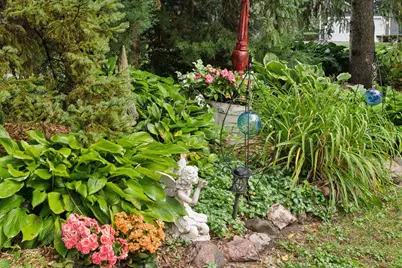 15357 Village Woods Drive, Eden Prairie, MN 55347 - Photo 40