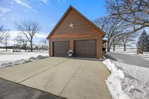 11297 220th St, Silver Lake, MN 55381 - Photo 4