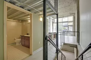 521 S 7th St, Minneapolis, MN 55415 - Photo 8