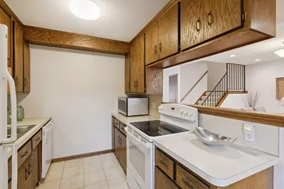 196 Windsor Lane, New Brighton, MN 55112 - Photo 14