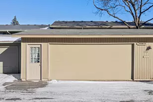 196 Windsor Ln, New Brighton, MN 55112 - Photo 40