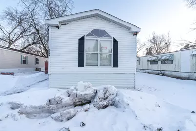 2244 Buckingham Lane, Mounds View, MN 55112 - Photo 2
