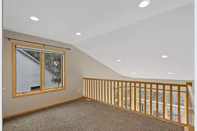 10509 Spyglass Drive, Eden Prairie, MN 55347 - Photo 26