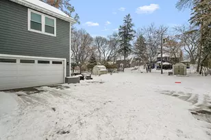 2851 Vernon Ave S, Saint Louis Park, MN 55416 - Photo 4