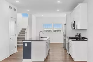 3163 Clover Ridge Dr, Chaska, MN 55318 - Photo 2