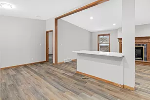 721 Wentworth Ave, South Saint Paul, MN 55075 - Photo 10