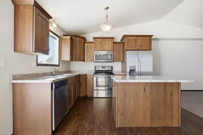 6038 59th Street S, Fargo, ND 58104 - Photo 4