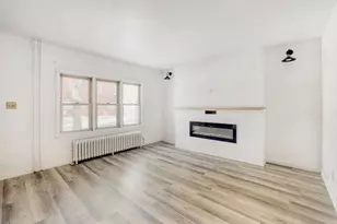 924 Farrington St, Saint Paul, MN 55117 - Photo 8